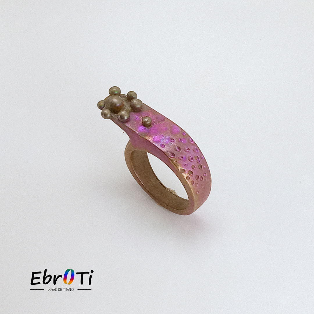 Trabajo_de_titanio/ joyeria_de_titanio/ titanium_jewelry_store/ebroti