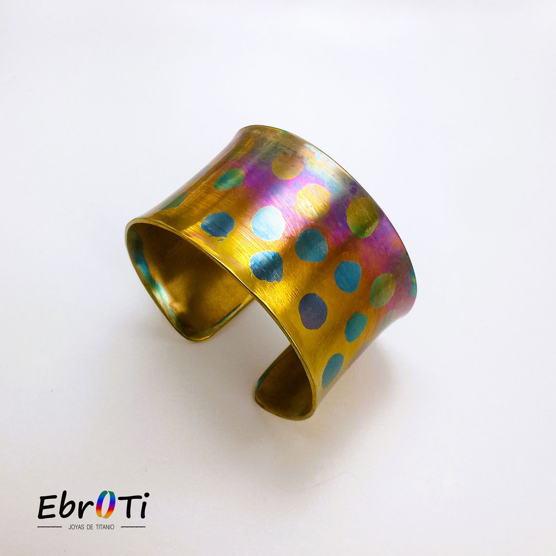 Trabajo_de_titanio/ pulsera de titanio/ joyeria_de_titanio/ titanium_jewelry_store/ ebroti