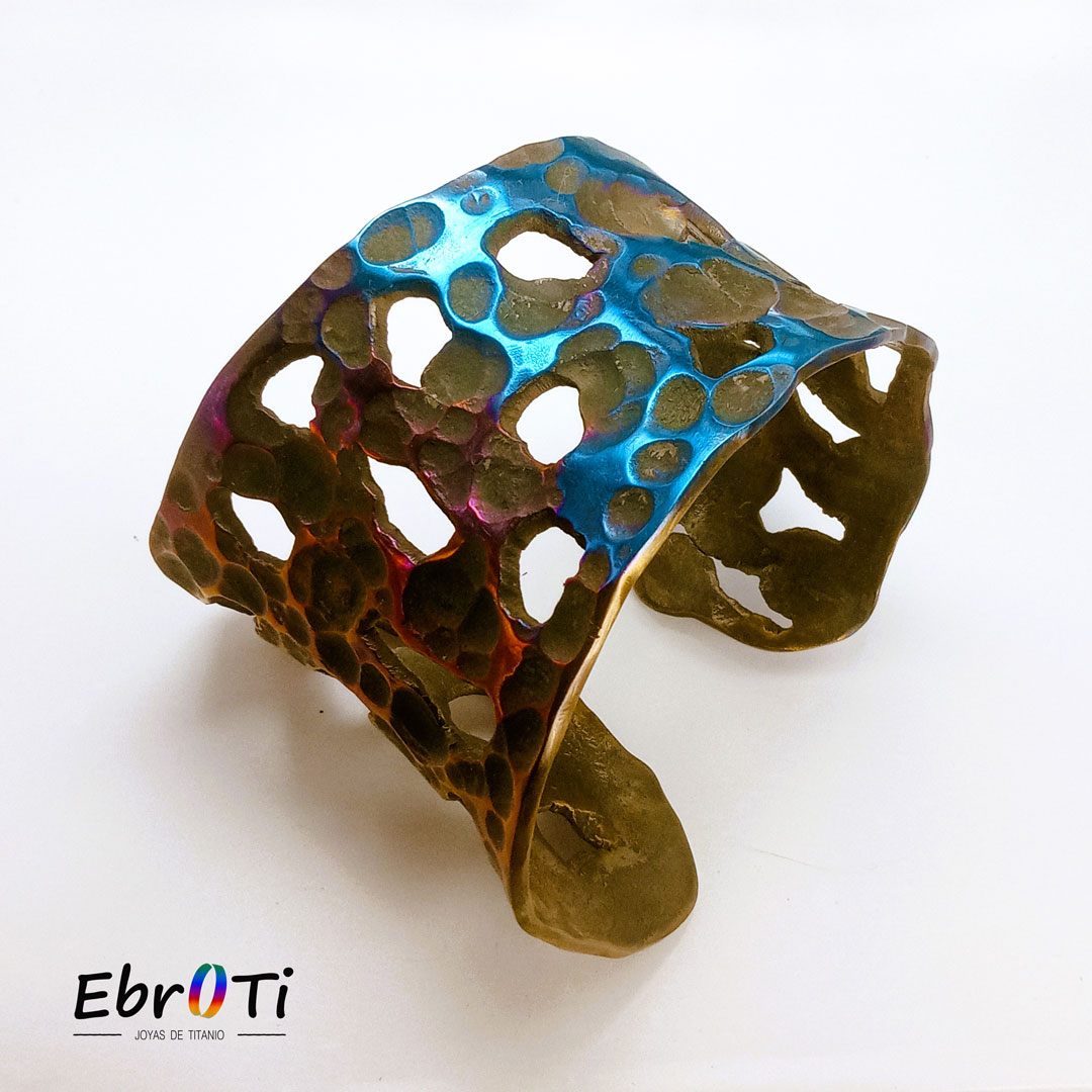 Trabajo_de_titanio/ pulsera de titanio/ joyeria_de_titanio/ titanium_jewelry_store/ ebroti