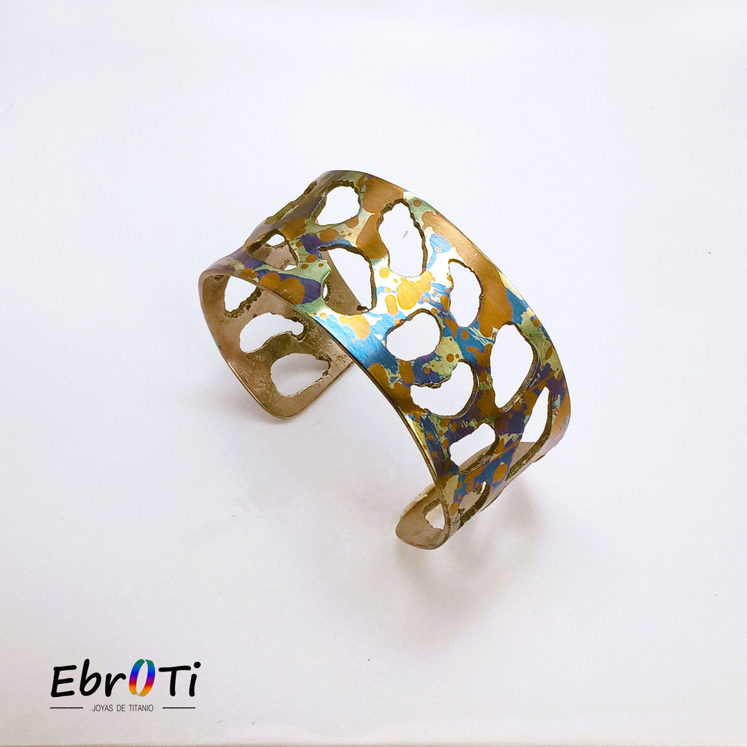 Trabajo_de_titanio/ pulsera de titanio/ joyeria_de_titanio/ titanium_jewelry_store/ ebroti